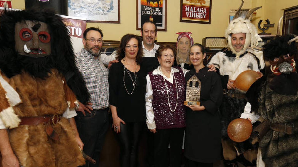 Los antruejos de Riaño y Velilla de la Reina son los protagonistas de las jornadas en La Somoza este fin de semana