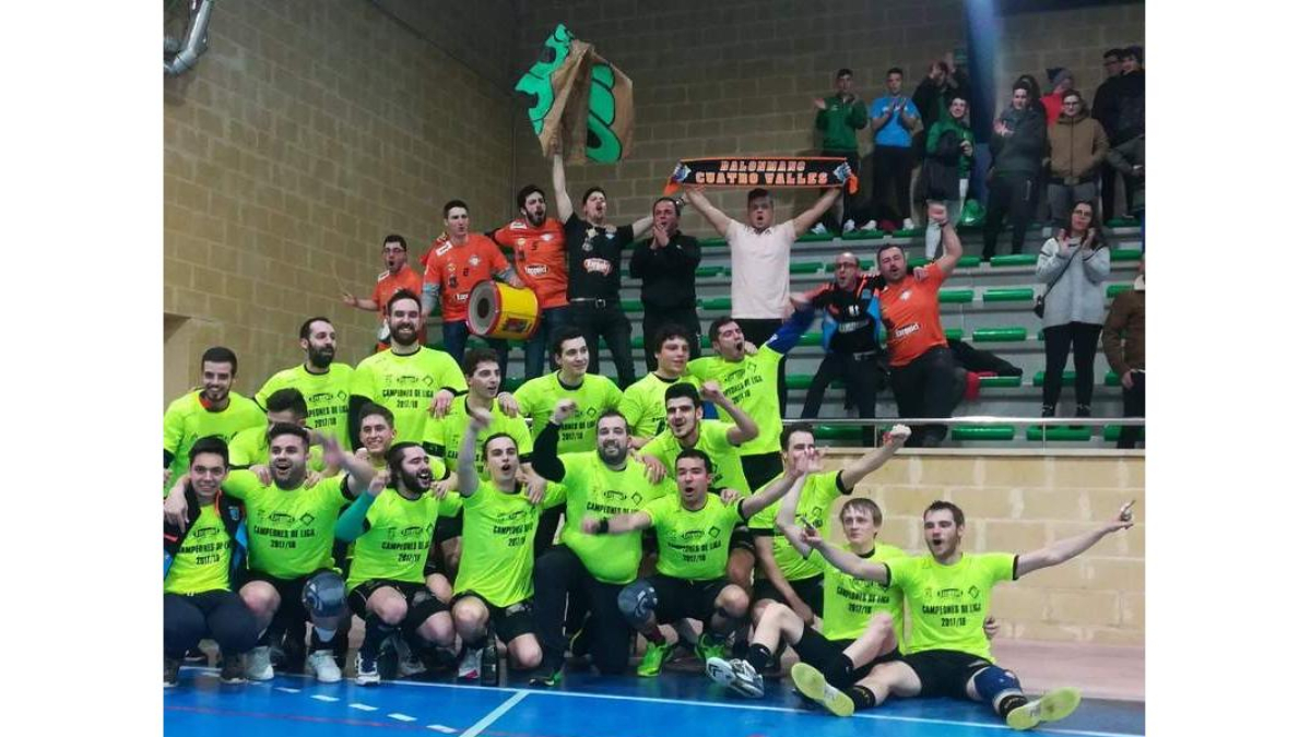 Balonmano Cuatro Valles luchará por el ascenso.