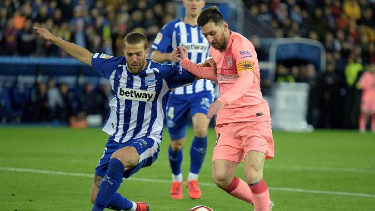 Messi saltó el terreno de juego en el minuto 61 de partido. Esta vez sus goles no hicieron falta para que el Barça saliera airoso. DE HIERRO