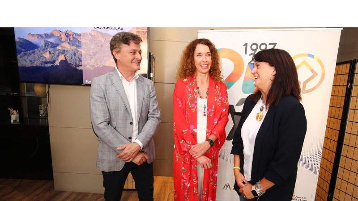 César Martín, Marian Revuelta y Marta Arbeloa, ayer. CÉSAR SÁNCHEZ