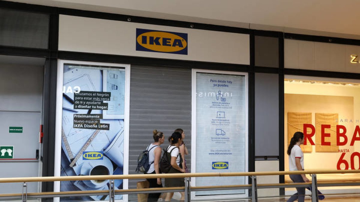 Local de Ikea en el centro comercial. MARCIANO PÉREZ
