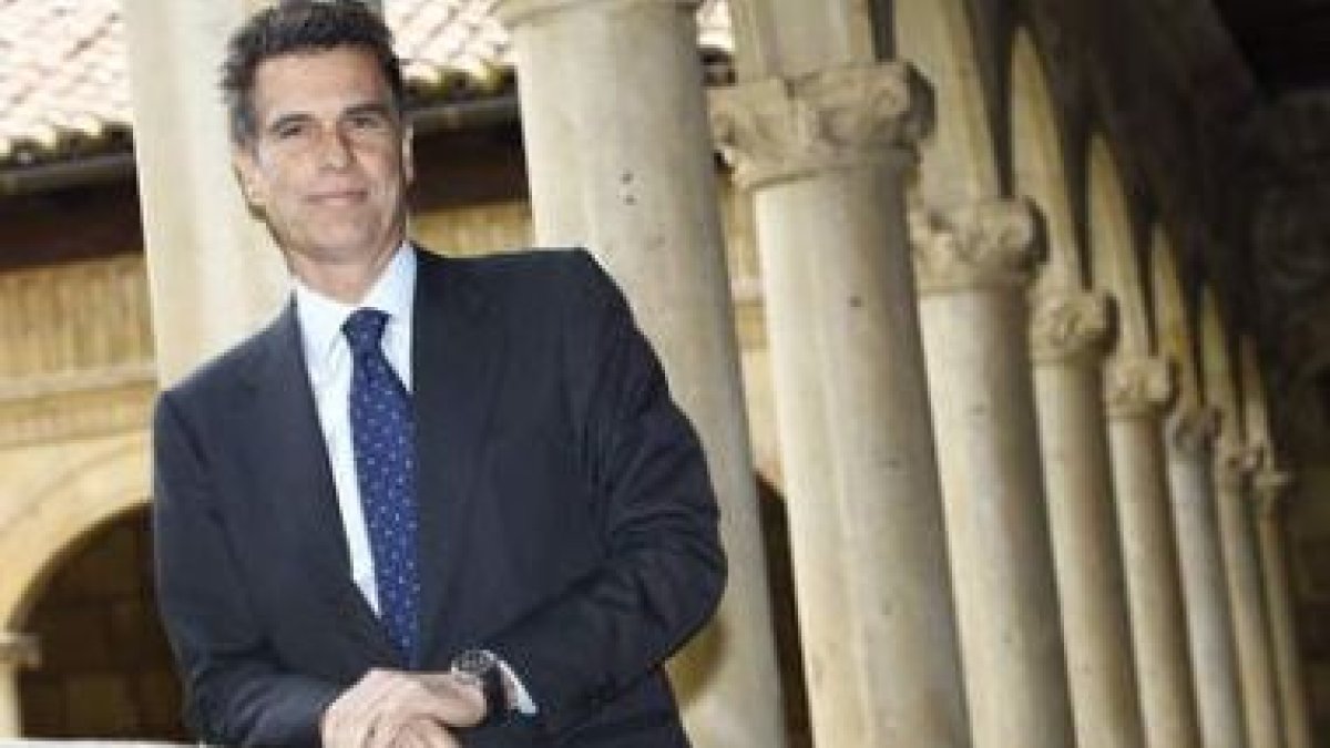 Jaime Guardiola, en el claustro del Parador San Marcos, instantes antes de la entrevista que concedi