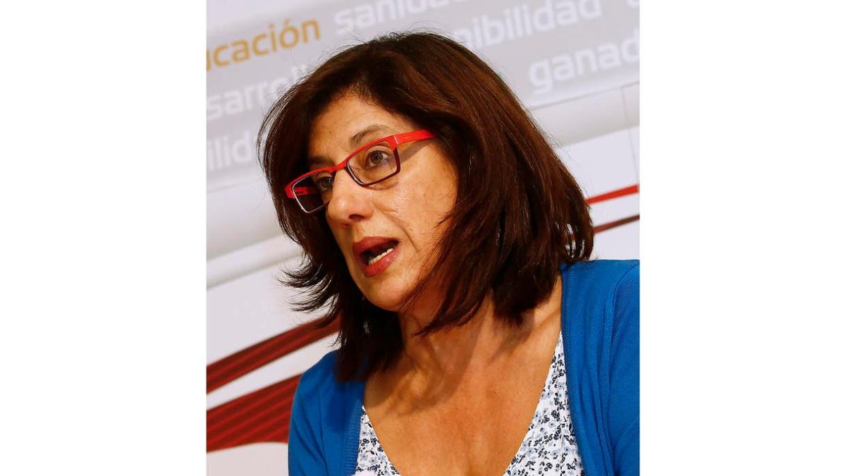 La alcaldesa de Carrocera. RAMIRO