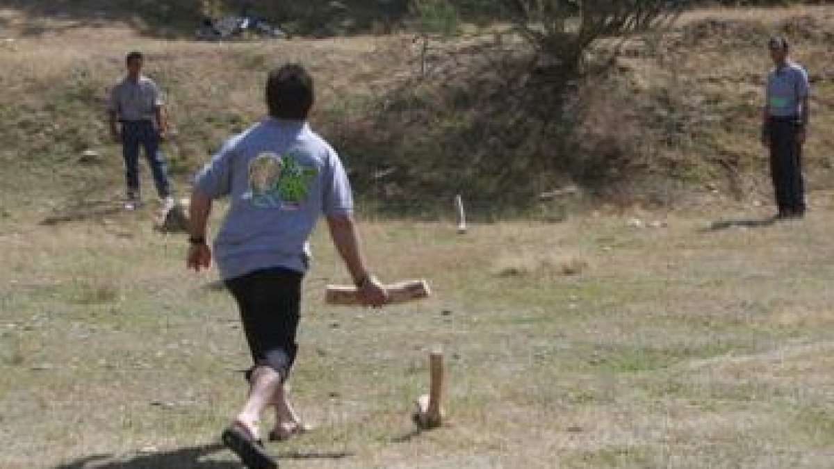 El campeonato de calva abrió ayer los juegos populares de las fiestas del Salvador.