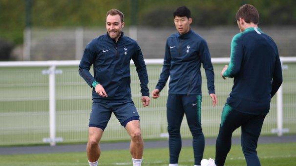 Último entrenamiento del Tottenham antes de recibir al Ajax.