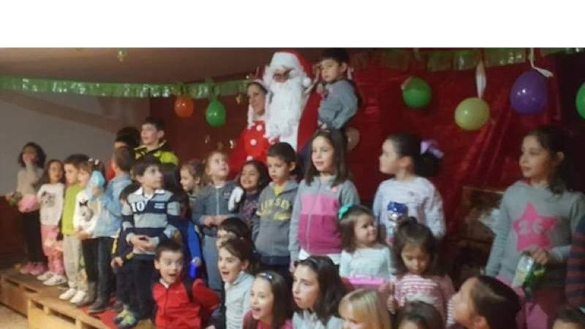 Papa Noel, en una de sus visitas a Chozas de Abajo.