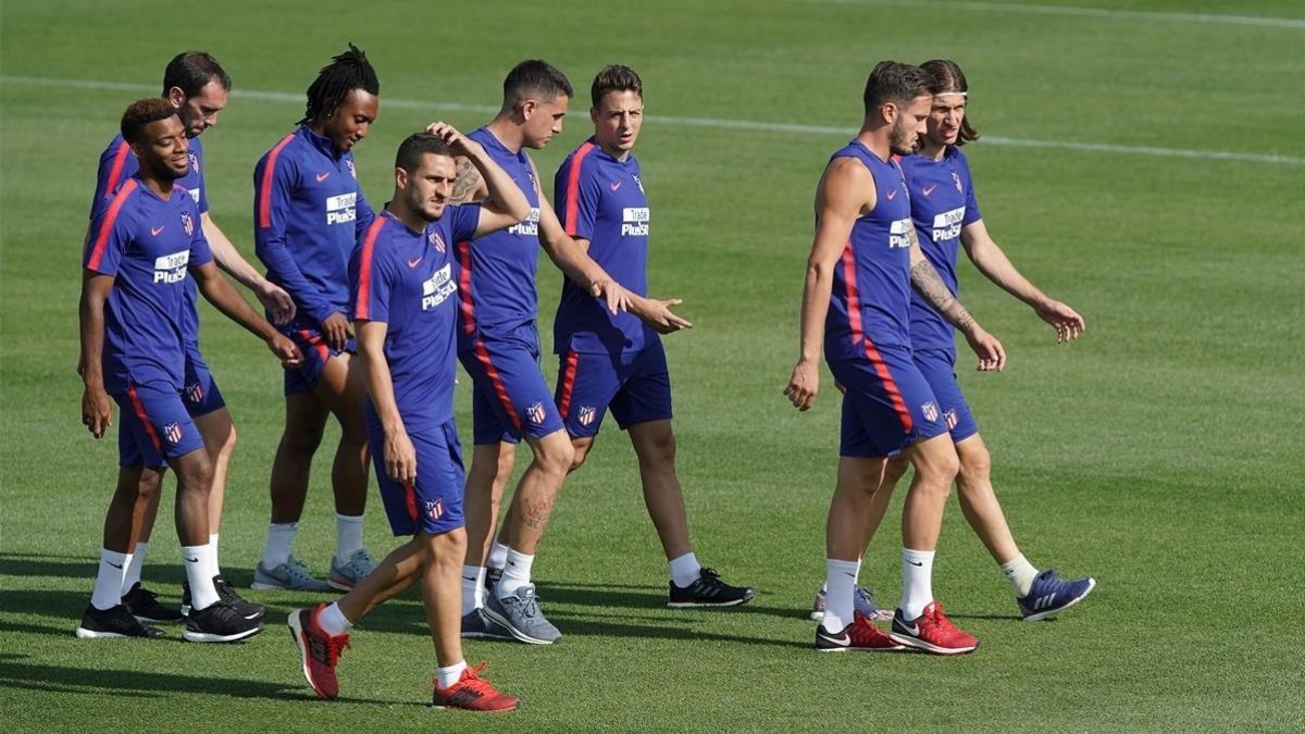 Lemar, Godín, Martins, Koke, Giménez, Arias, Saúl y Felipe Luis.