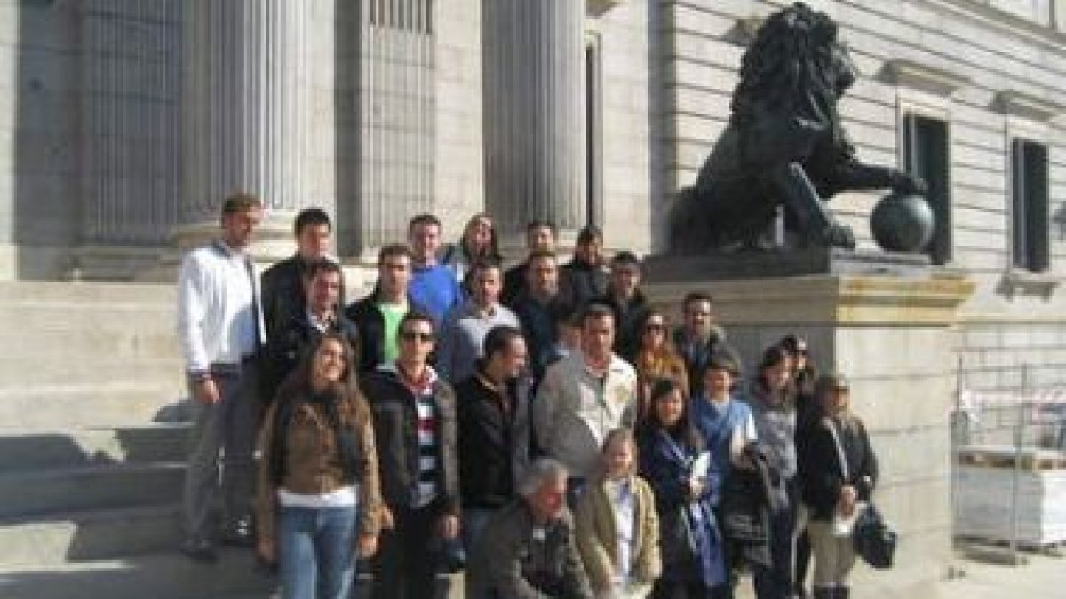 Miembros de la Comisión de Juventudes del PP.