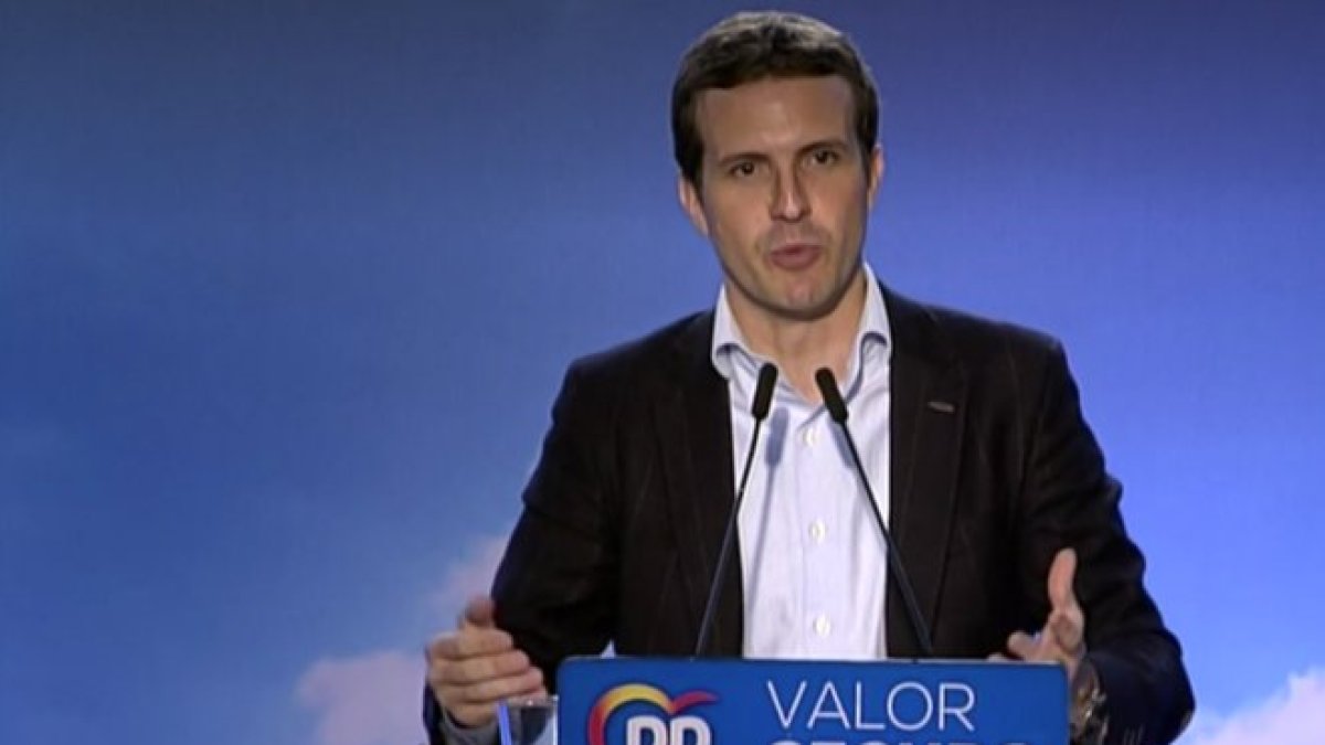 Un momento de la intervención de Pablo Casado, pesidente del PP, en un acto electoral celebrado en Córdoba este domingo.