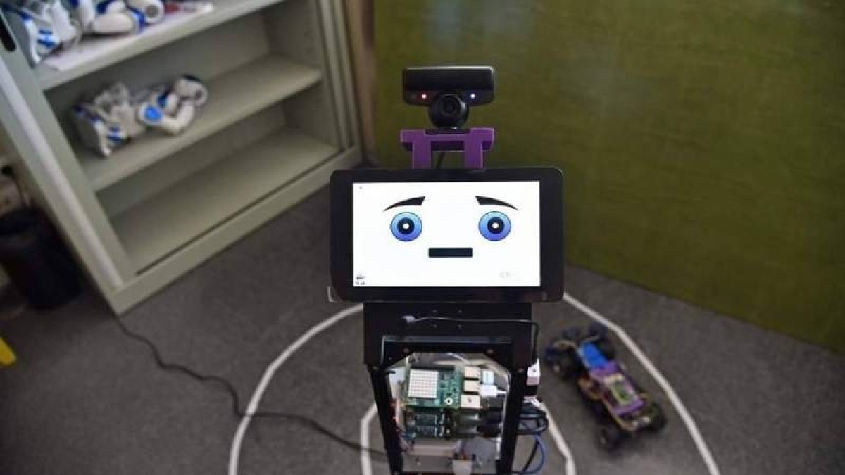 Este aspecto un tanto perplejo es eI del prototipo de robot emotivo. DL