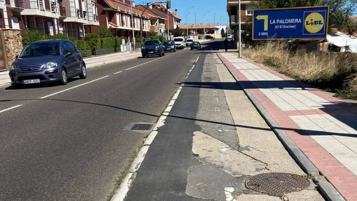 Estado en el que se encuentra el carril bici de La Serna. DL