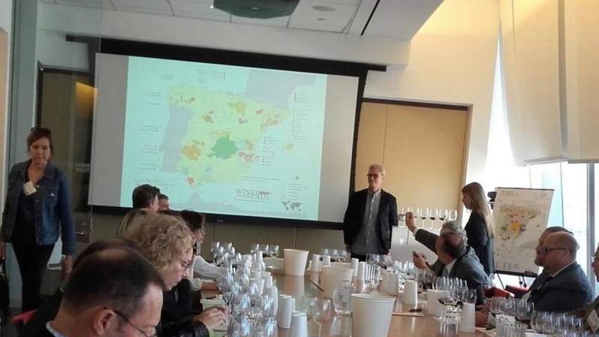 Seminario para profesionales realizado por la DO en Nueva York. DL