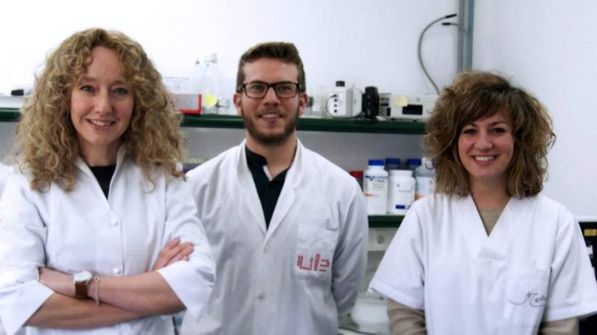 Los investigadores Vanesa Robles, David García y Marta Fernández. DL