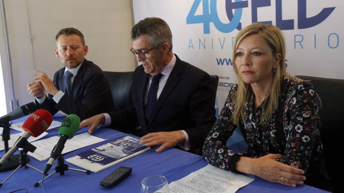 Un momento de la presentación del programa, ayer. MARCIANO
