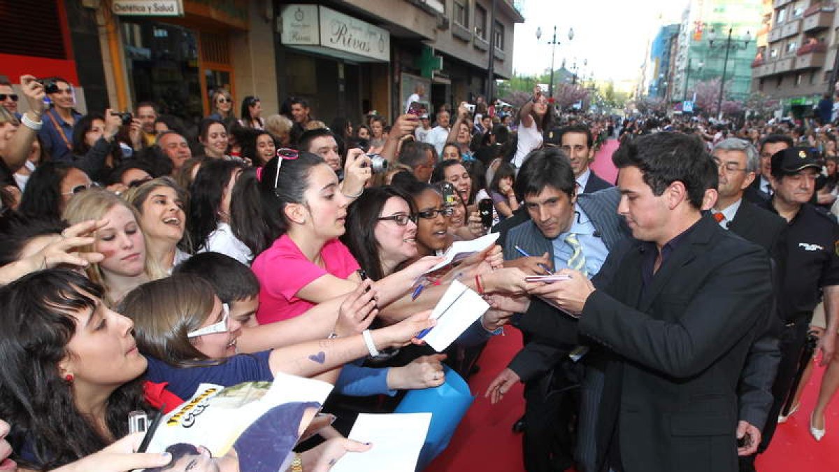 El actor Mario Casas, uno de los más solicitados el año pasado sobre la alfombra roja del Bergidum.