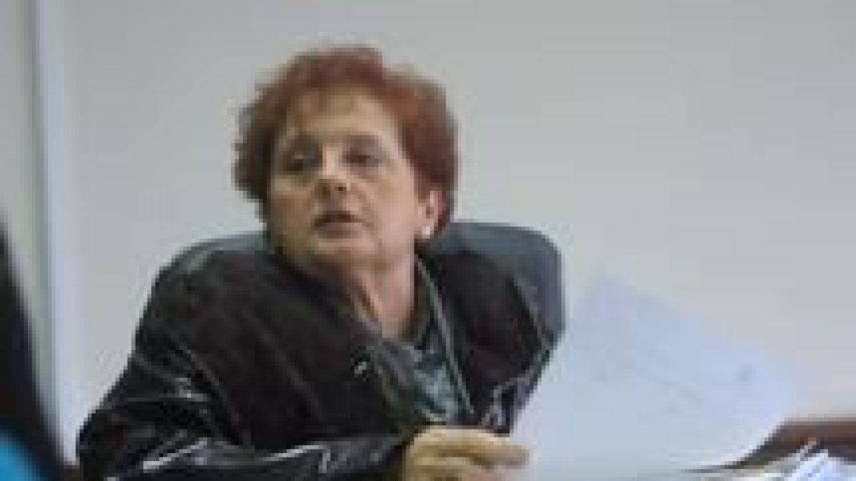 La representante del Común recogió ayer las quejas de al menos cuatro bercianos