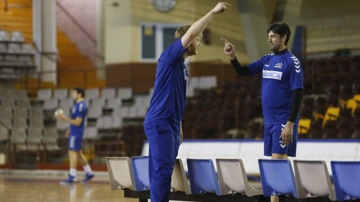 Diego Piñeiro y Jorge García Vega, durante un entrenamiento de esta temporada.