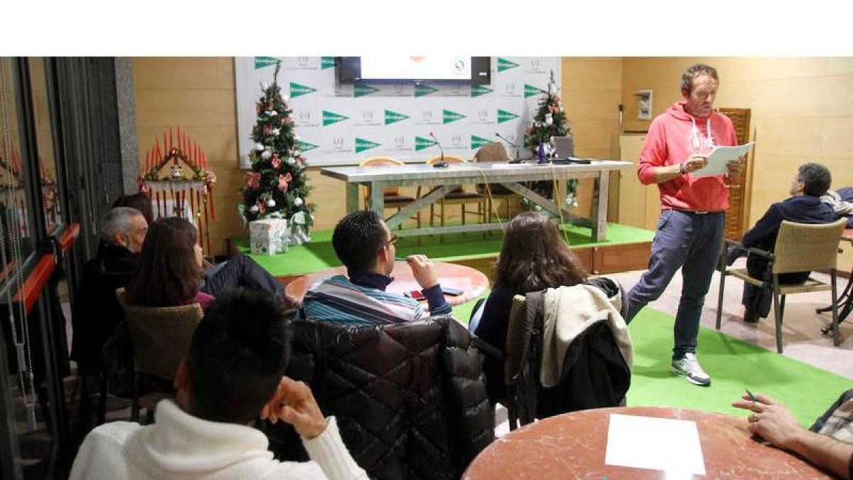 José Enrique Villacorta en un momento de su conferencia dentro del ciclo ‘Run Academy’.