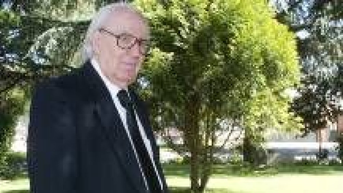 Manuel Rodríguez dando un paseo el día de su cumpleaños