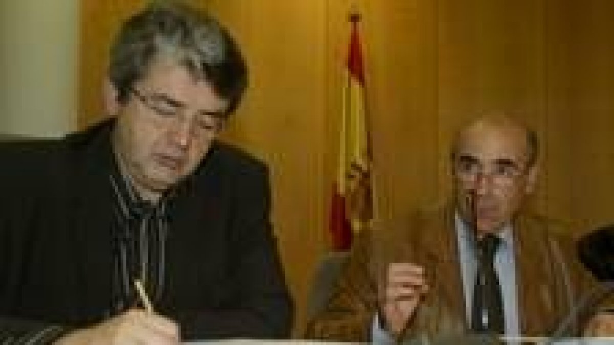 El alcalde de San Andrés, Miguel Martínez, con el concejal de Urbanismo, Manuel Rubial
