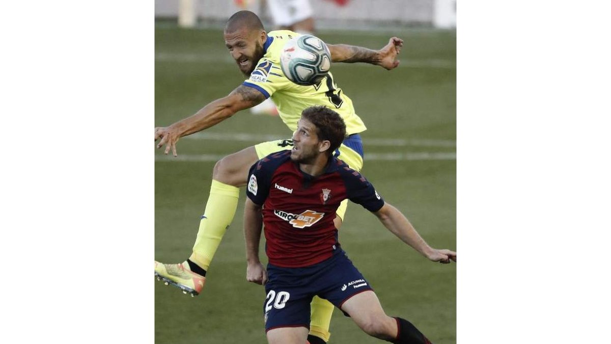 Osasuna y Getafe empararon a cero. J. D.
