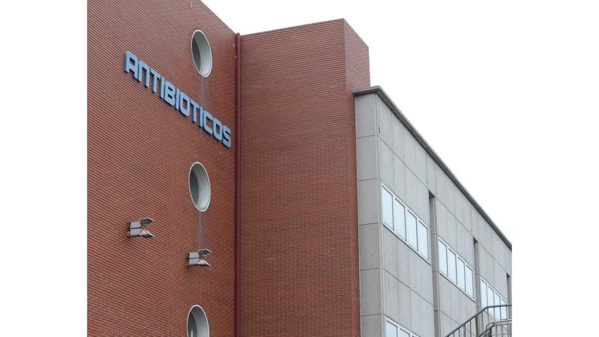 Las instalaciones de Antibióticos se preparan para volver a la producción.