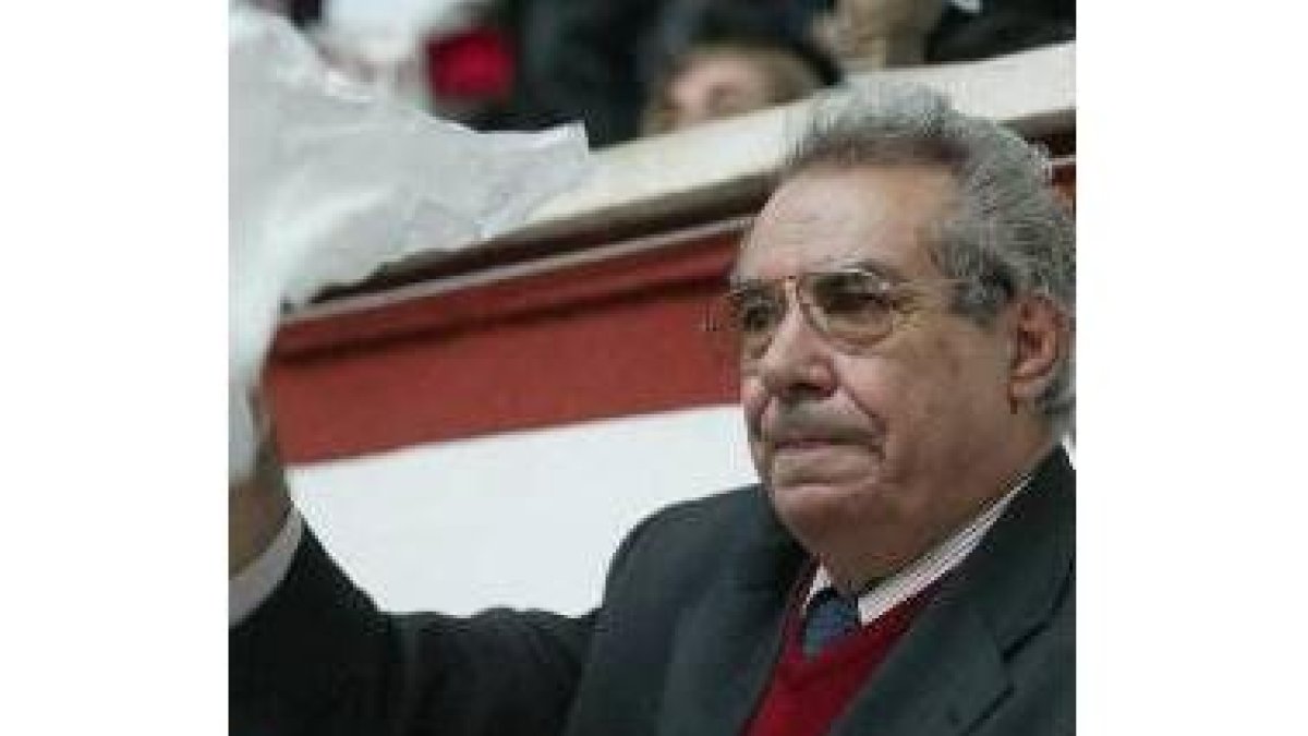 Gustavo Postigo lleva quince años volcado con la plaza y la feria de León