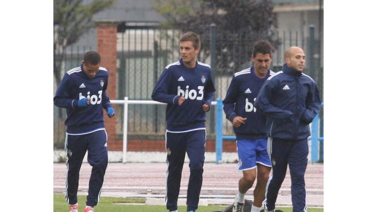 La recuperación de Lafuente -d- puede ser la principal novedad de la Deportiva para el sábado.