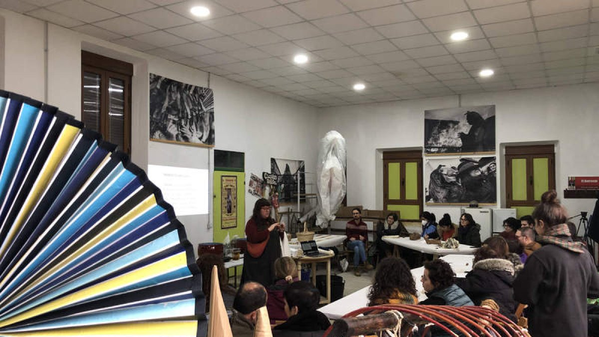 Taller de antruejo de Carrizo de la Ribera. DANIEL VALLE, 2023.