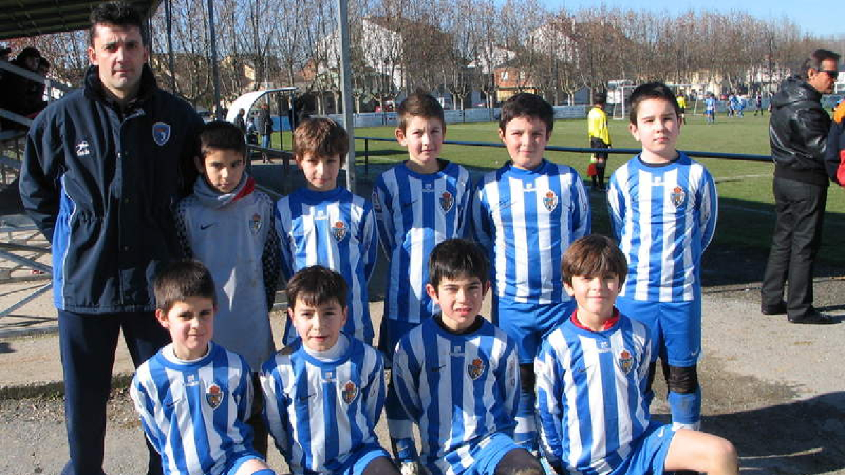Formación de la Ponferradina B que milita en 2.ª Benjamín.