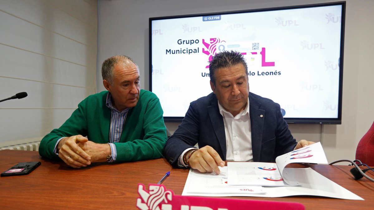 López Sendino y Santos presidirán hoy de nuevo el Consejo General de la UPL. fernando otero
