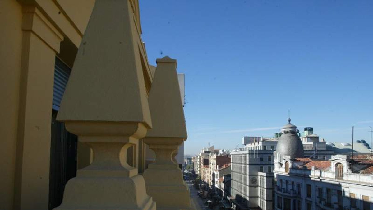 Vista de Ordoño II, donde están algunos de los edificios más emblemáticos de León.