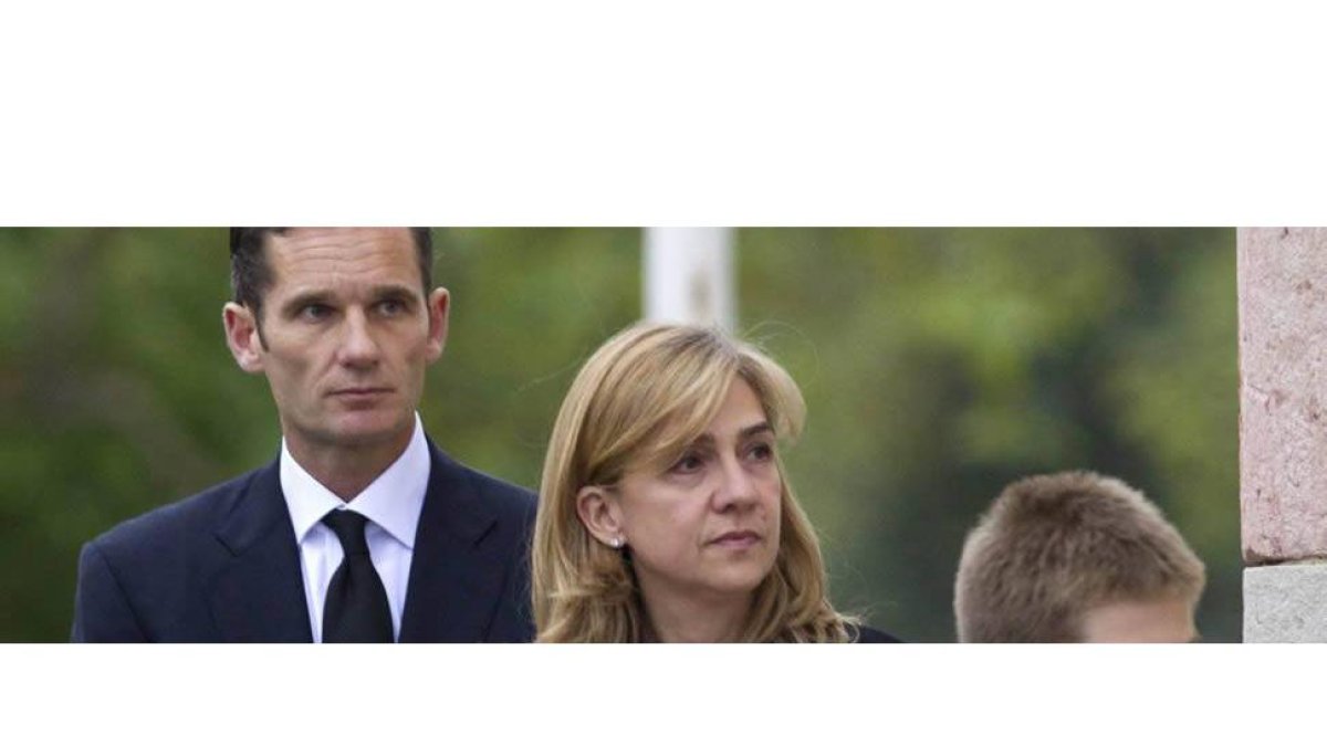 La infanta Cristina llega al funeral ortodoxo oficiado en la Iglesia de San Jerónimo el Real, en Madrid, por Kardam de Bulgaria, hijo del ex primer ministro y depuesto rey Simeón de Bulgaria y de Margarita Gómez Acebo