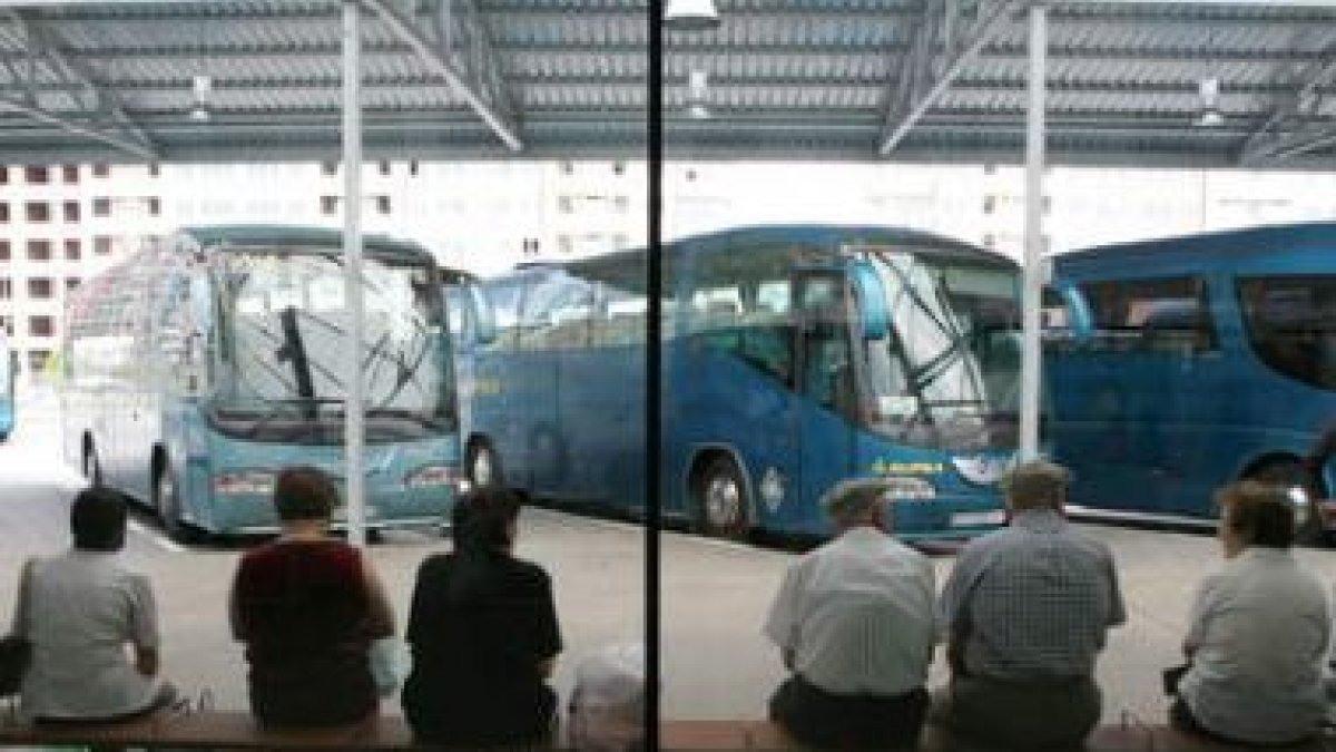 El transporte a la demanda conecta Ponferrada con 38 pueblos.