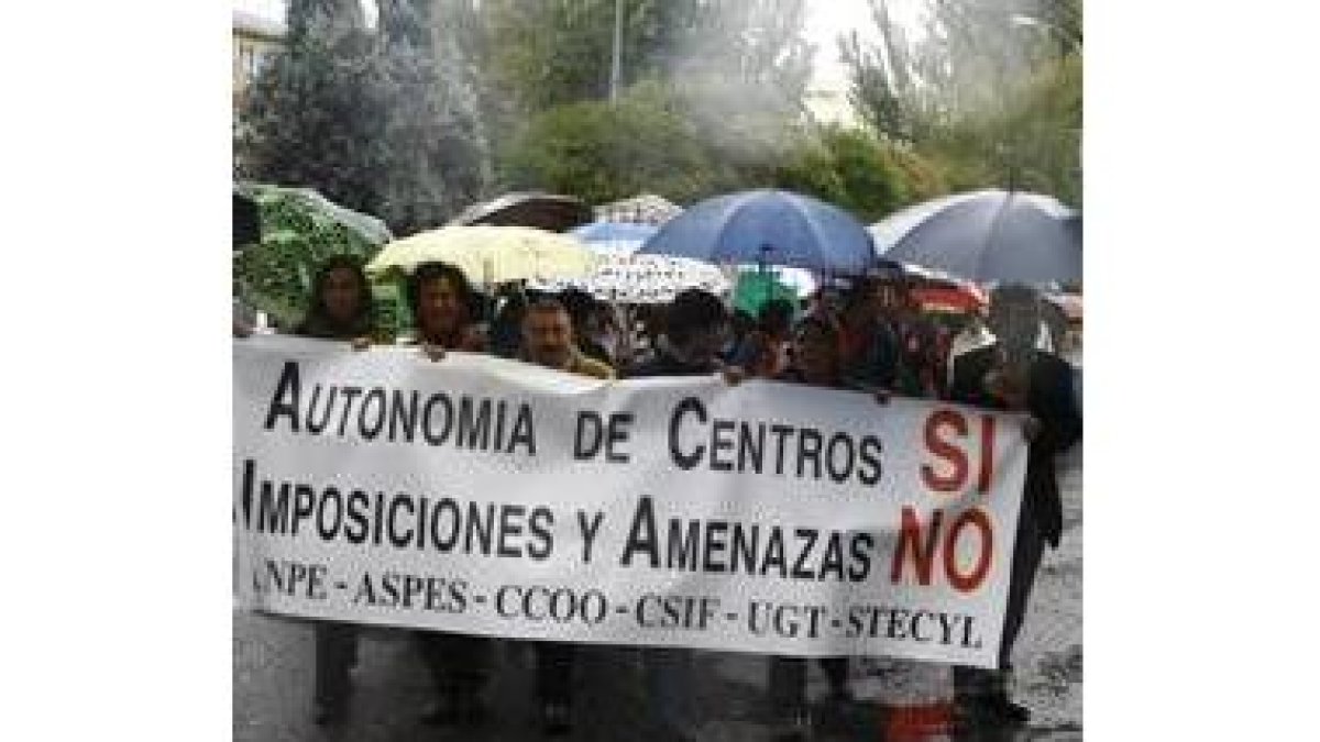 La huelga del día 7 de octubre sacó a la calle a profesores, padres y alumnos