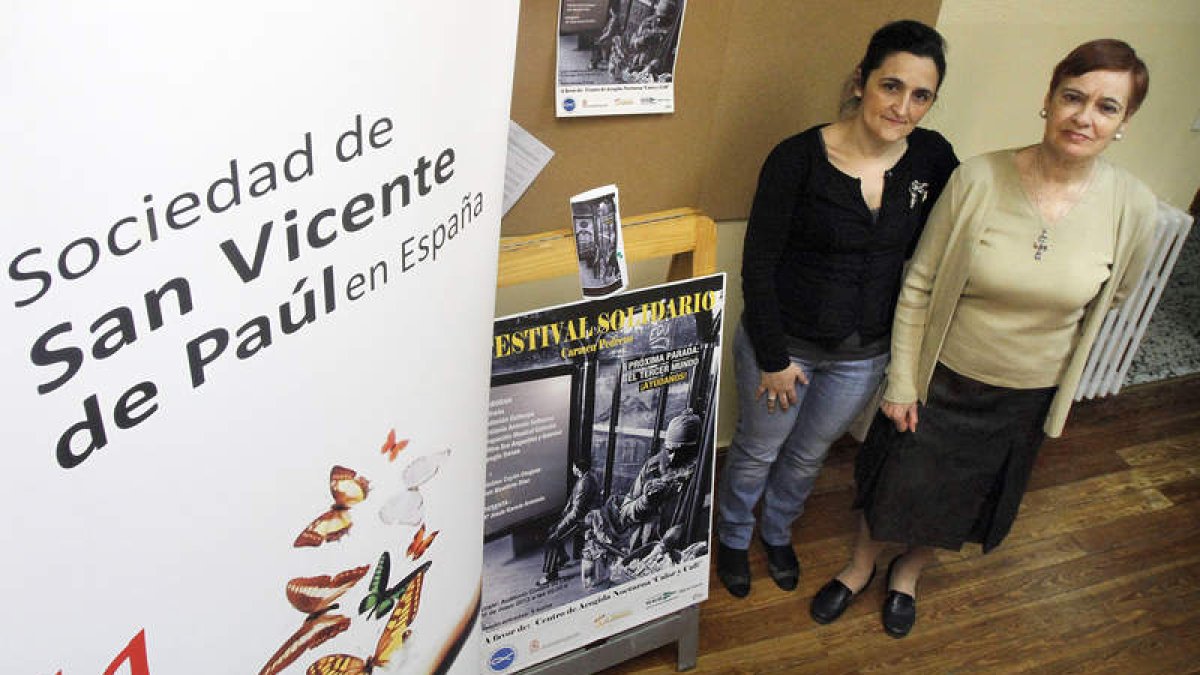 Puri Alonso y Josefina Herrero.