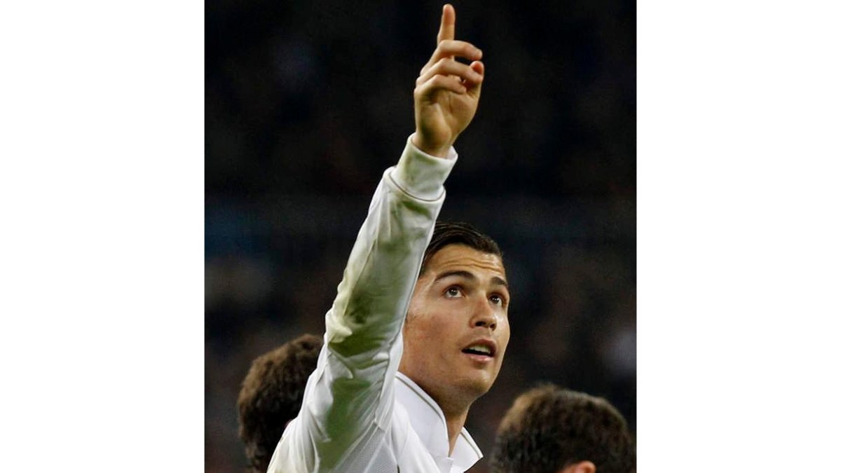 Cristiano Ronaldo marca el camino del Real Madrid.