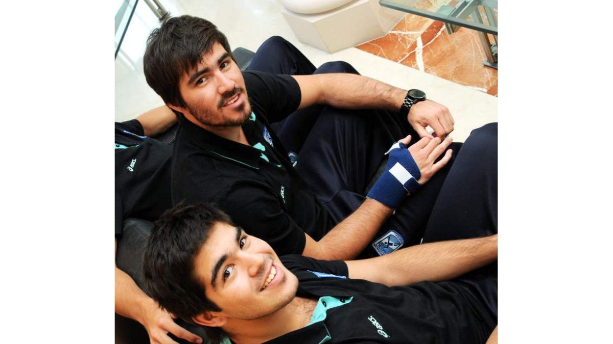 Sebas y Pablo Simonet, hermanos y rivales. HANDBALL ARGENTINA