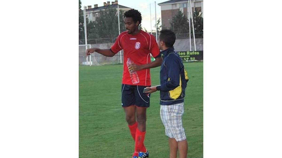 Rui cuando jugaba en el Avilés