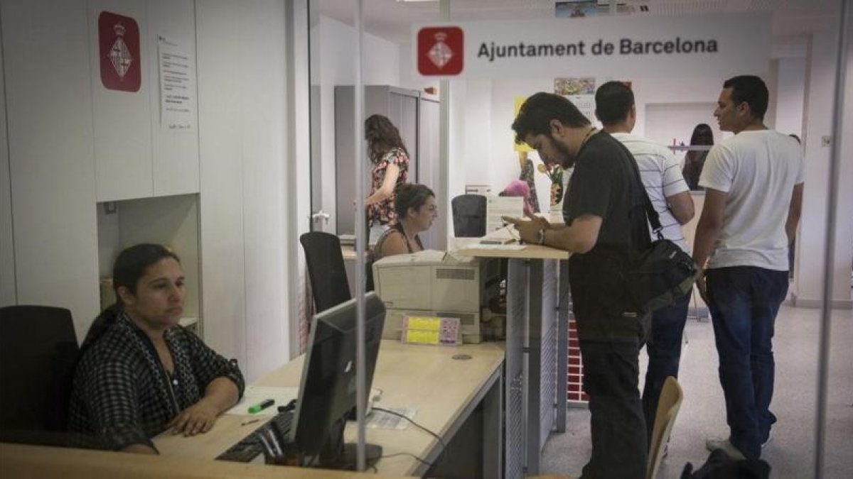Oficina del Servicio de Atención a Inmigrantes, Emigrantes y Refugiados de Barcelona, en septiembre del 2015.