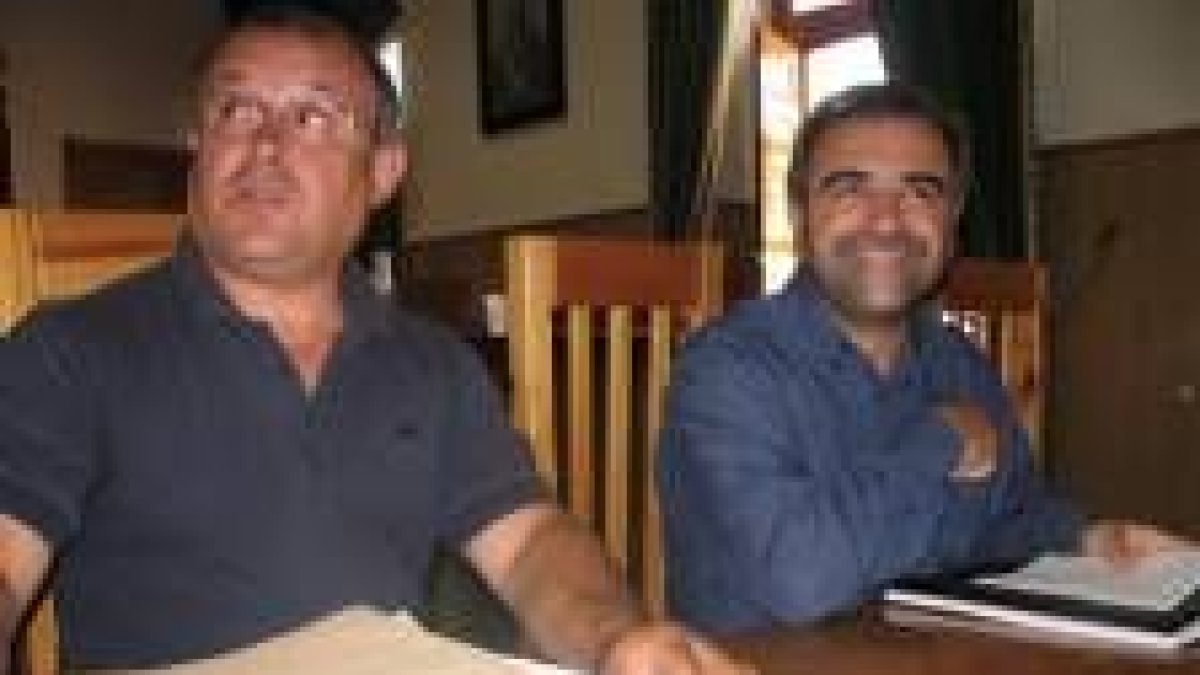 Tomás Gallego y José Miguel Palazuelo tras finalizar la rueda de prensa