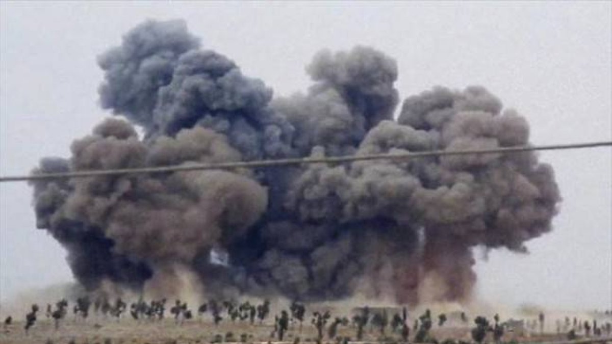 Bombardeo ruso en una localidad de la provincia de Idlib, en Siria.