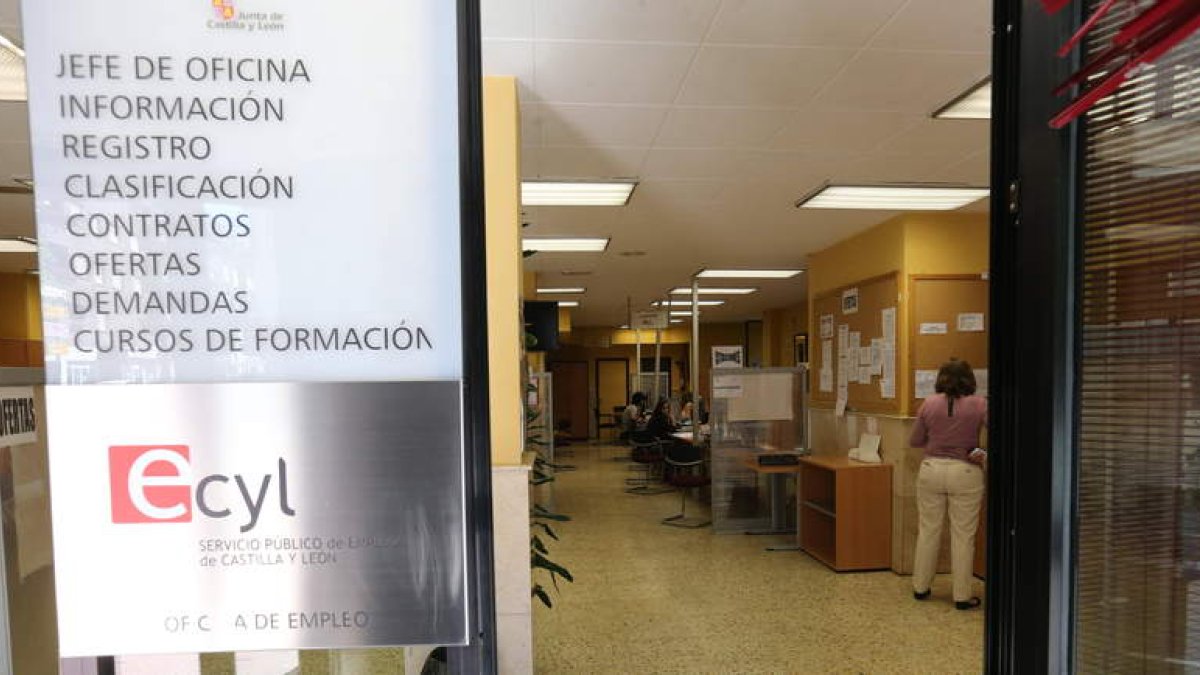 La oficina de Ponferrada es una de las más precarias