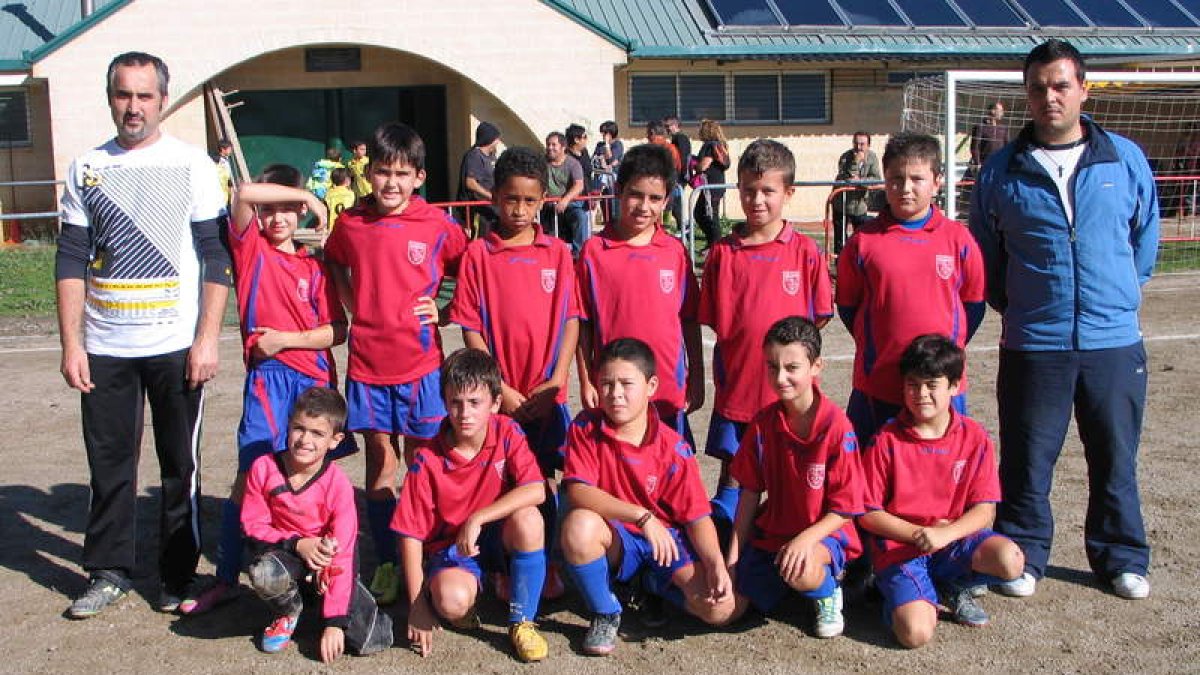 Formación del equipo del San Ignacio que milita en la categoría benjamín.