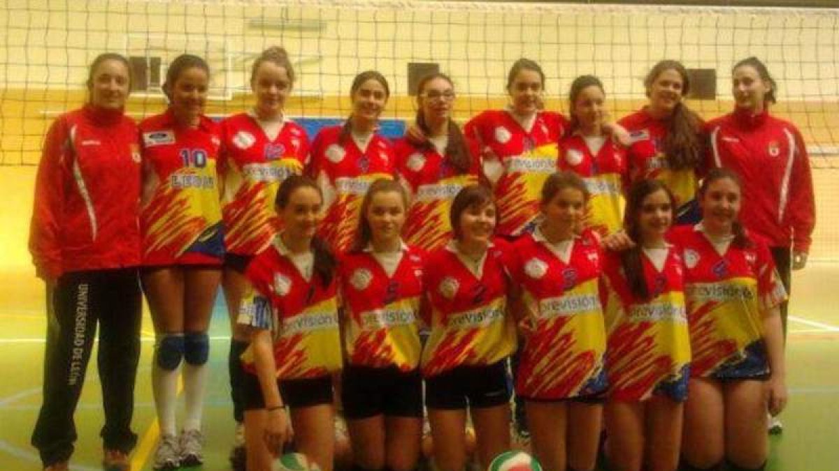 Formación del equipo del Universidad de León infantil.