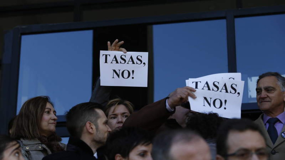 Las protestas contra la Ley de Tasas han sido numerosas y notables en León.