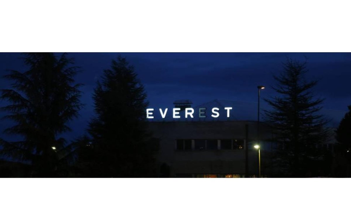 Instalaciones de Everest