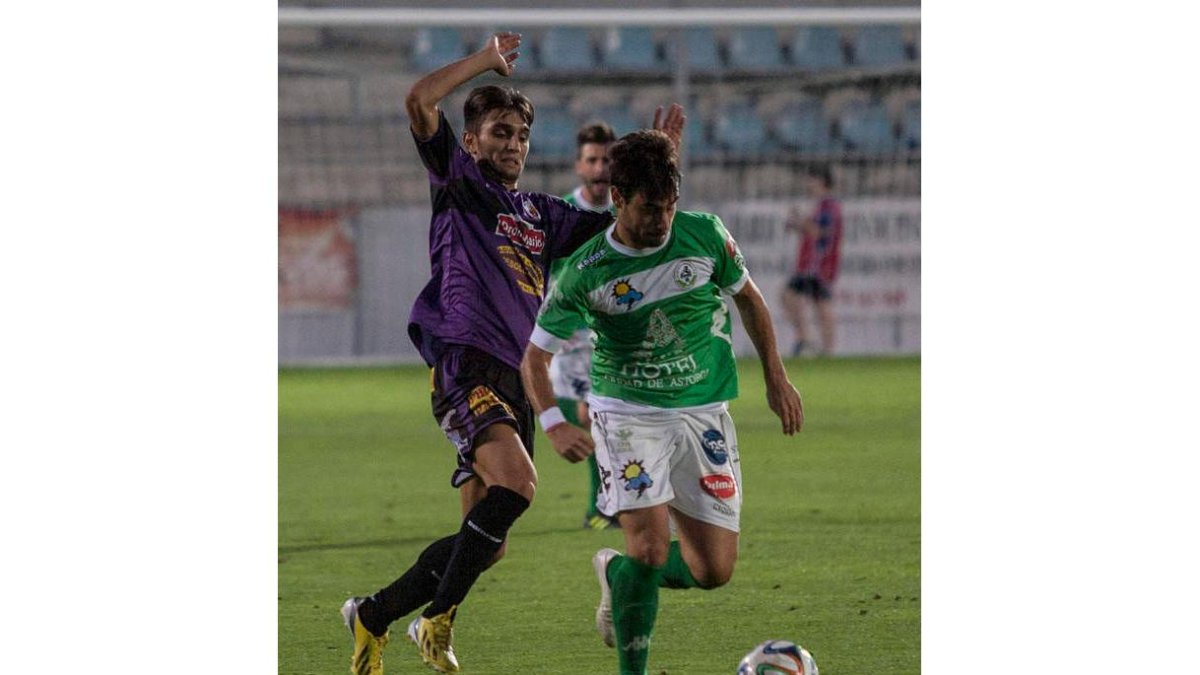 Taranilla podría reaparecer esta tarde con la elástica verde tras su vuelta al Atlético Astorga. DL