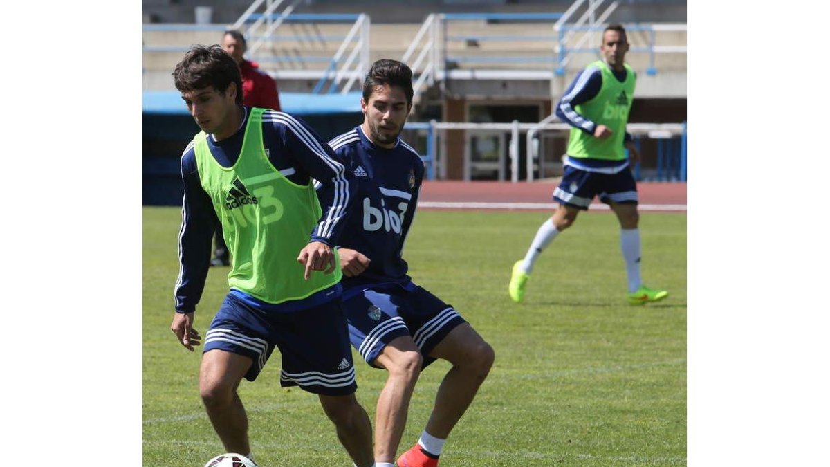 Lucas Domínguez y Rubén Sobrino han sido titulares en las últimas jornadas