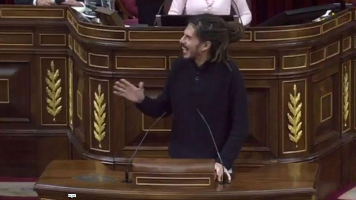 El bonito gesto de Alberto Rodríguez, de Ahora Podemos, con un diputado del PP.